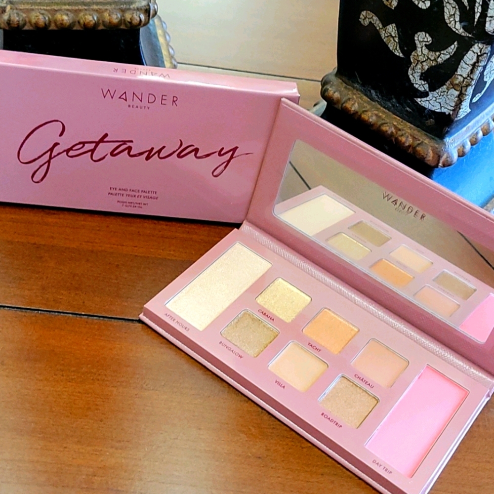 😘WANDER BEAUTY PALETTE